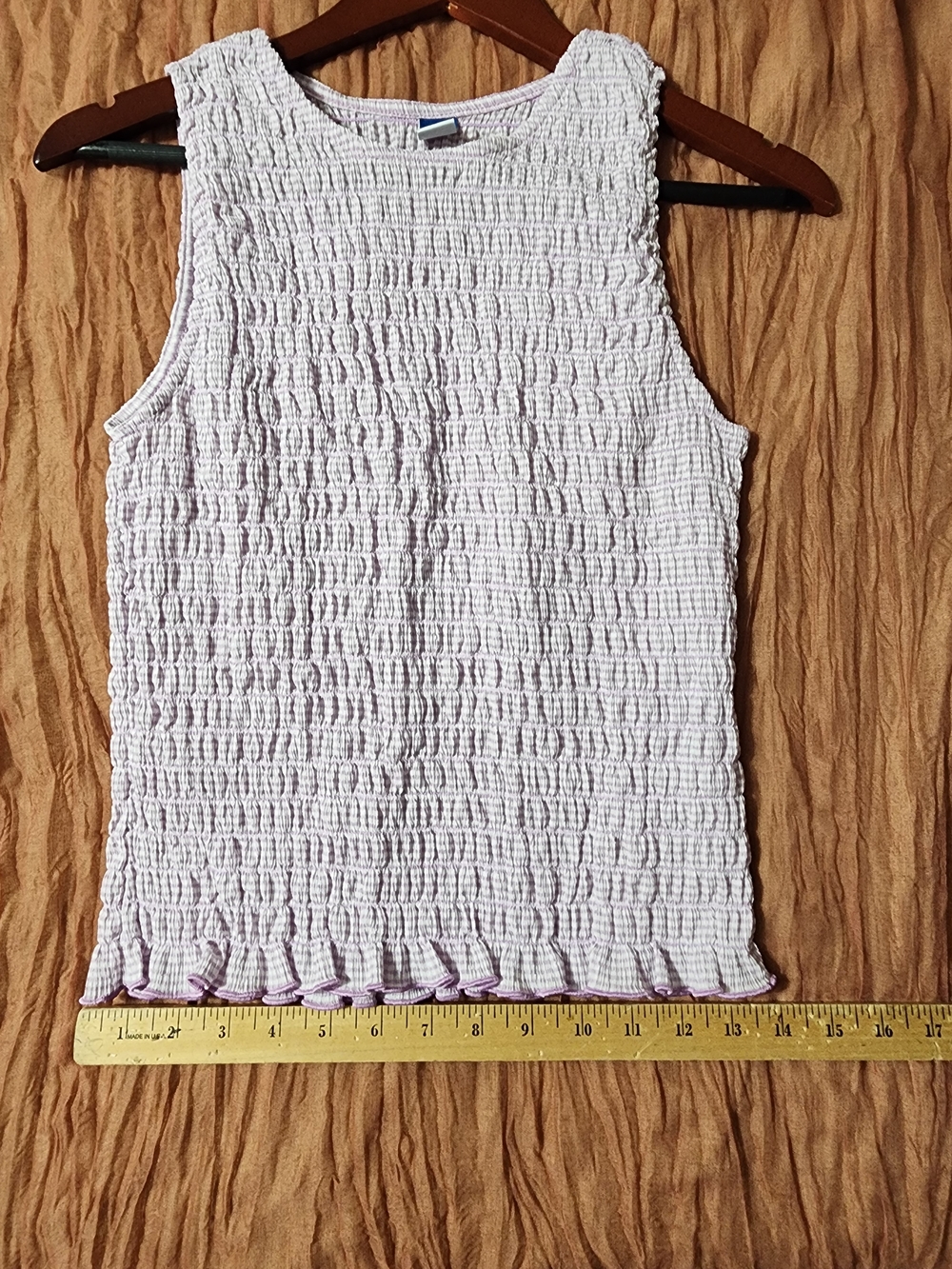 Old Navy NWOT Lavender Smocked Sleeveless Tank - Picture 6 of 6